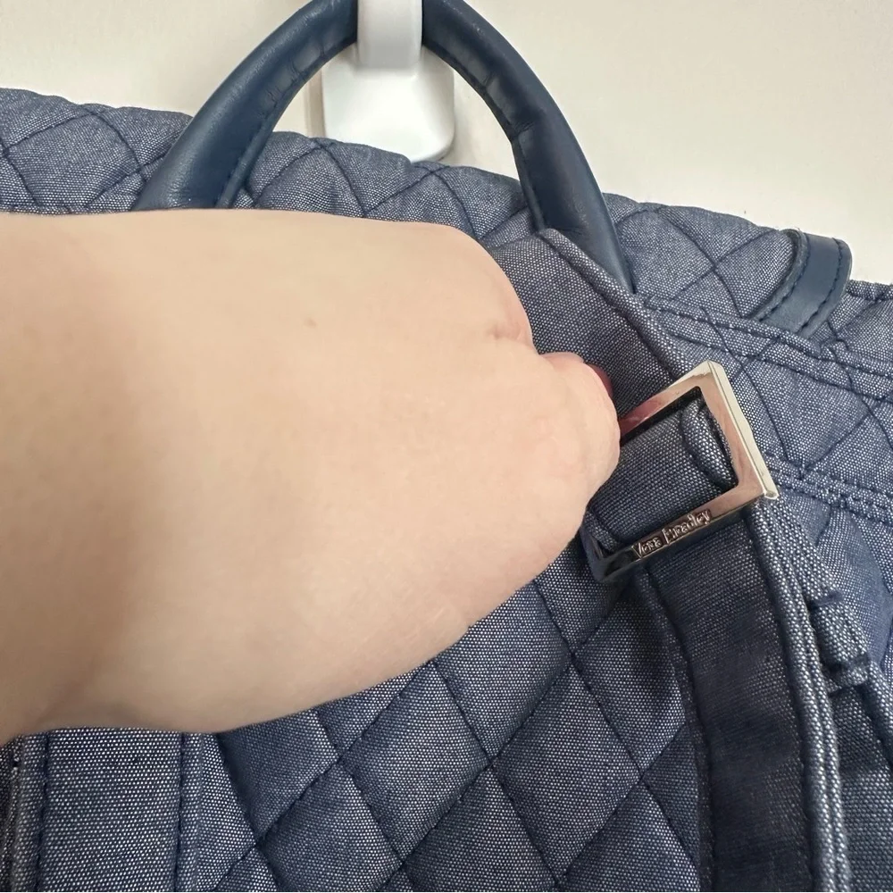 Vera Bradley Quilted Fabric Navy Backpack with Drawstring/Button Close GUC